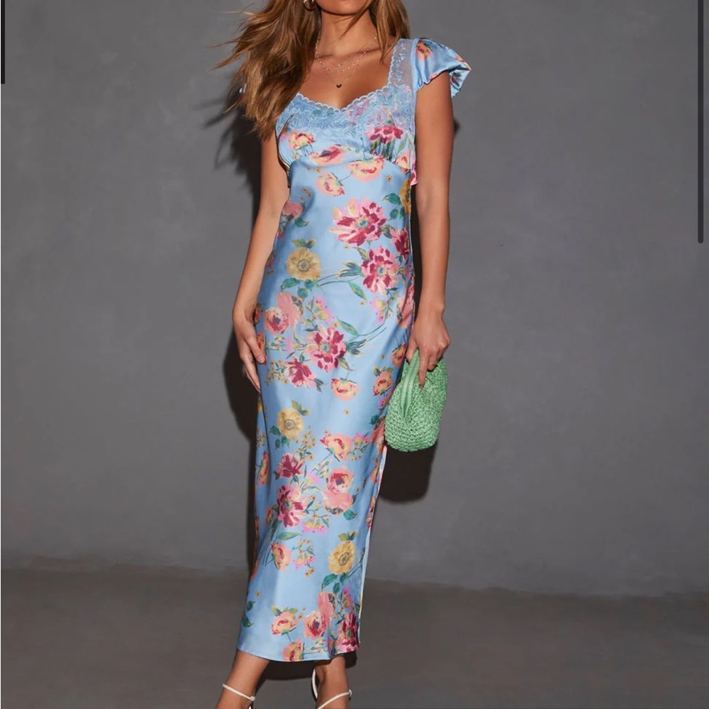 Bianca Flutter Sleeve Lace Trim Maxi Dress